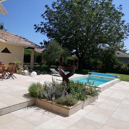 Chez Guillaume Et Bequie Apartment Биганос Екстериор снимка